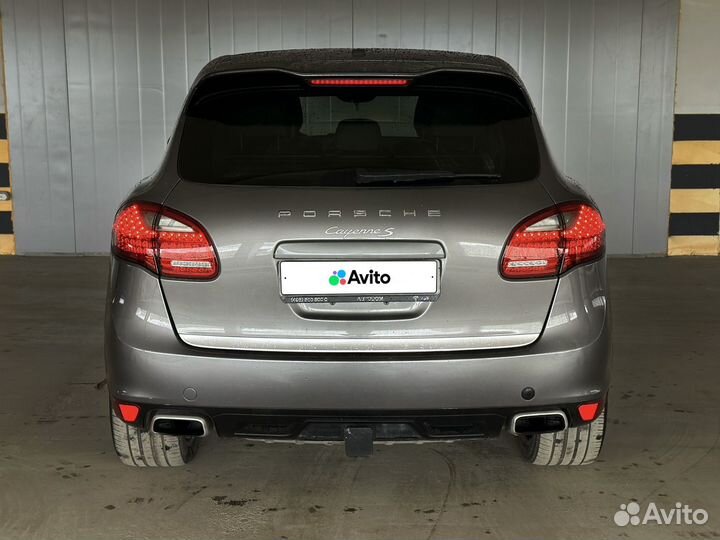 Porsche Cayenne S, 2010