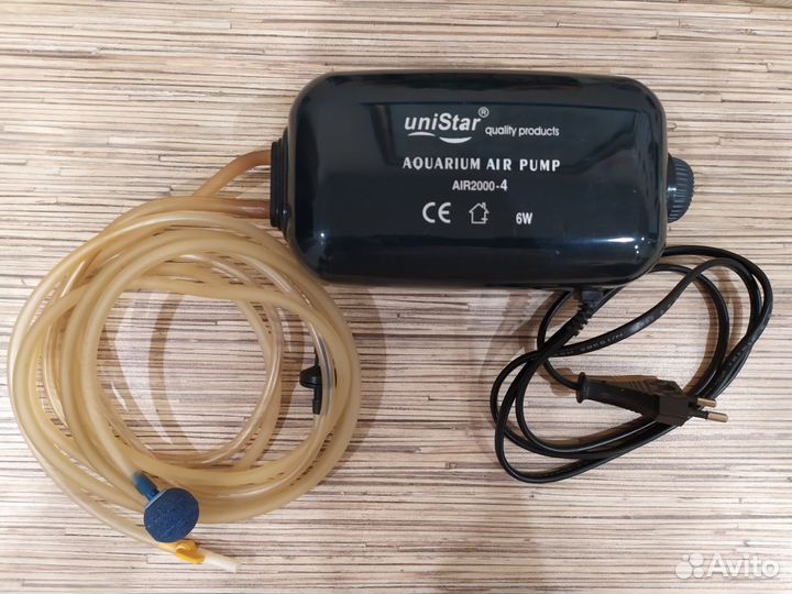 Кoмпpeccоp аквариумный Unistar AIR2000-4 6W