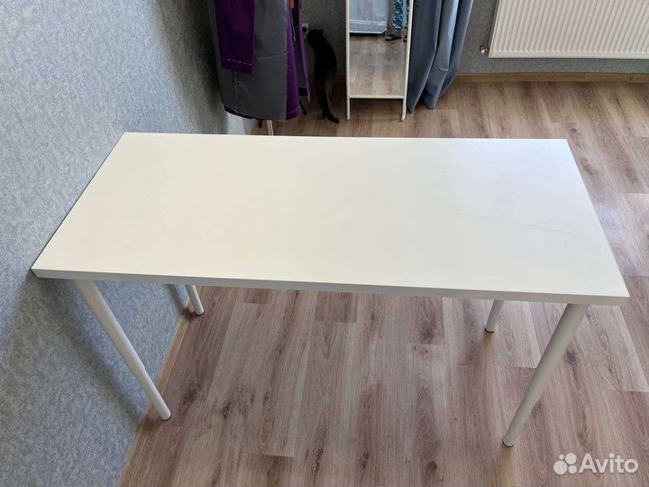 Письменный стол IKEA белый