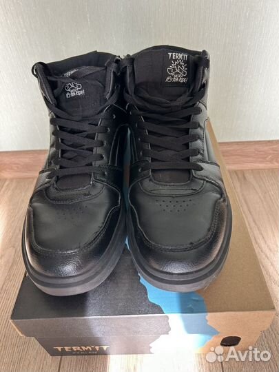 Кроссовки termit