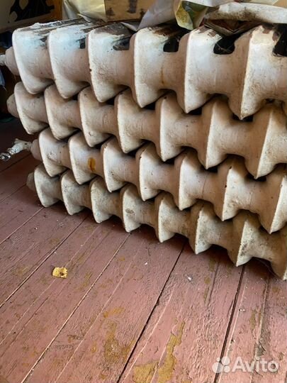 Продам чугунные батареи