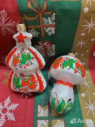 Елочные игрушки елочка и гриб белая хохлома Ариель