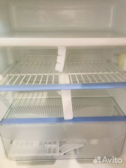 Компактный холодильник