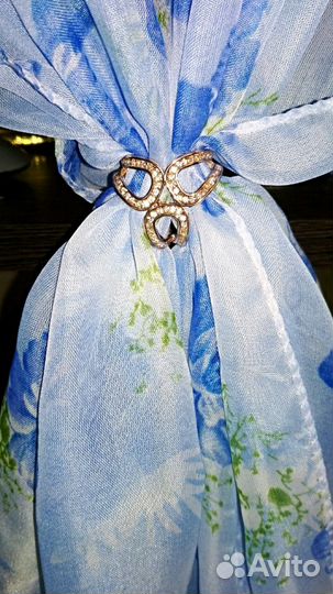 Брошь для шарфа