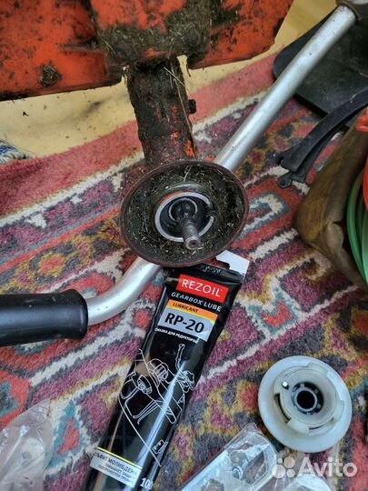 Тример-кусторез бензомоторный Carver