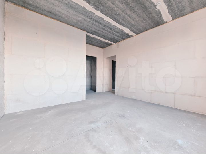 3-к. квартира, 84 м², 17/17 эт.