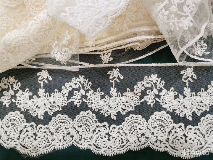 Кружево blumarine