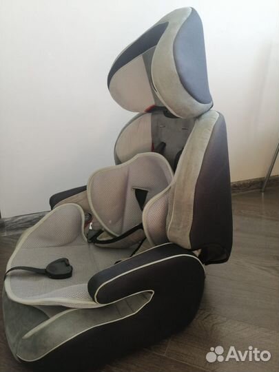 Детское автокресло Emily от 9 до 36кг