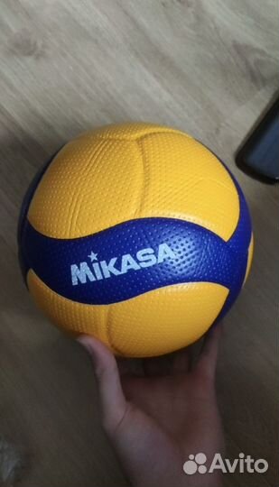 Волейбольный мяч mikasa v300w оригинал