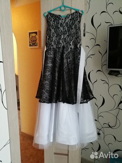 Продам выпускное платье