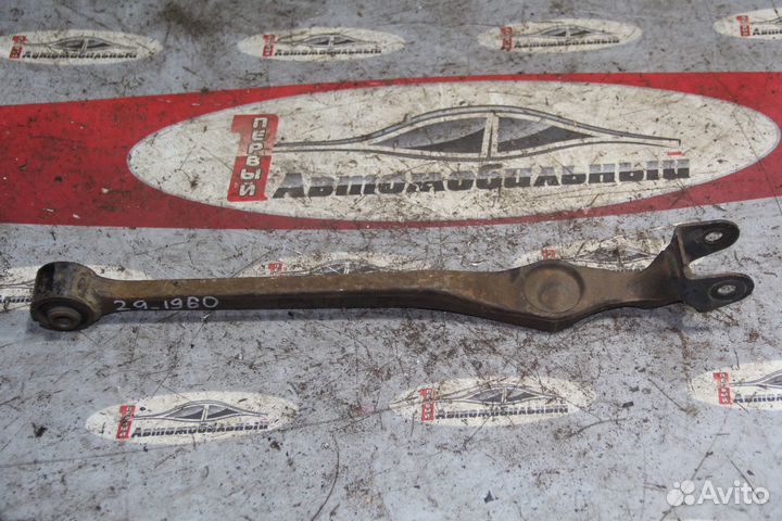 Рычаг зад c Nissan Liberty RM12 QR20DE