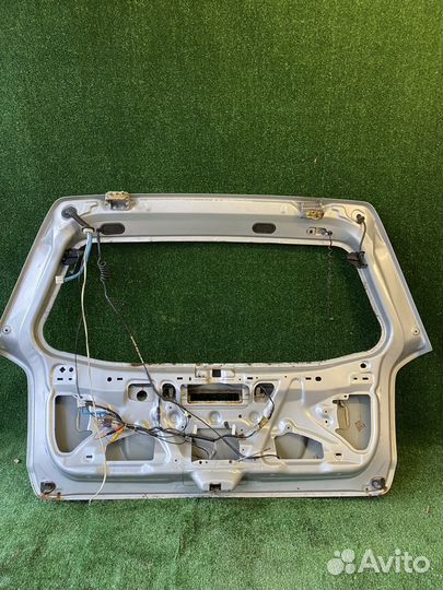 Дверь багажника Mazda Tribute