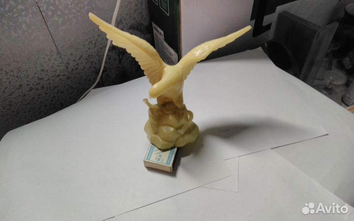 Орел статуэтка Фосфорный светиться сувенир 1960-е