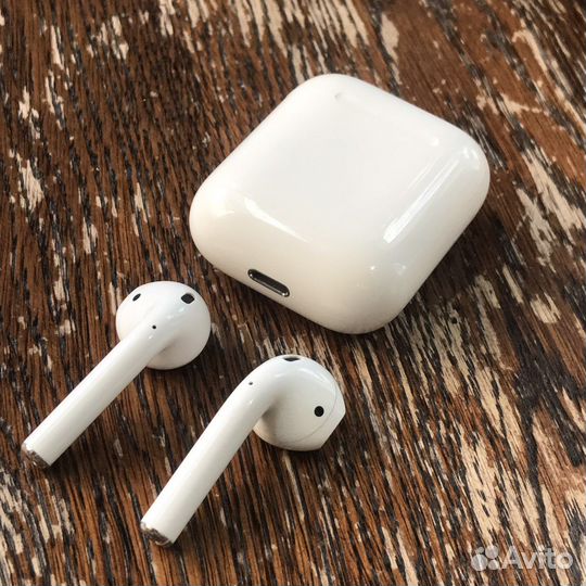 AirPods 1-го поколения