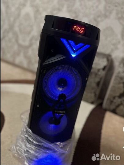 Музыкальная колонка с блютузом и караоке новая