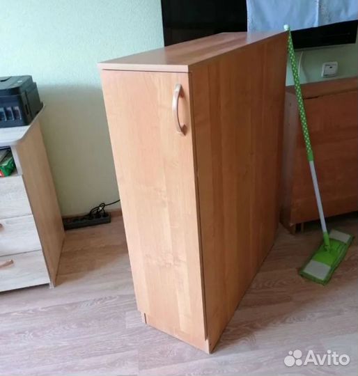 Тумба- сундук, большая для белья или бара