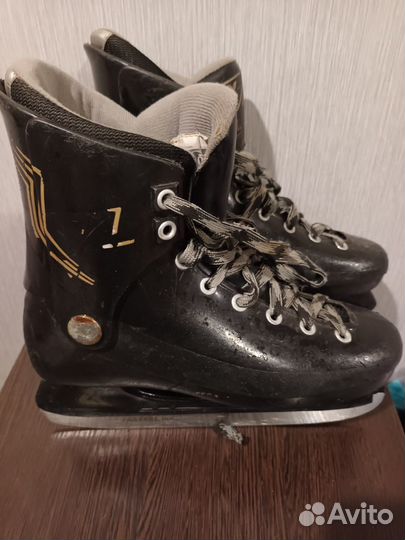 Коньки мужские 40 размер