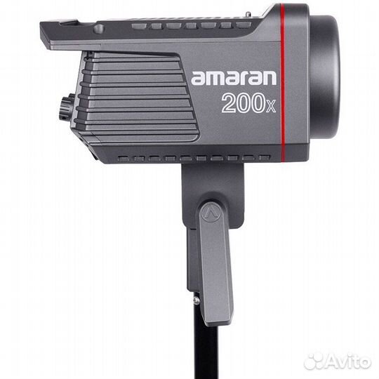 Осветитель Aputure Amaran 200x