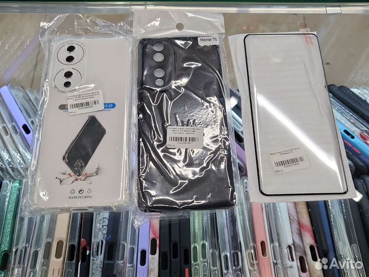 Чехлы и защитные стекла Honor 70