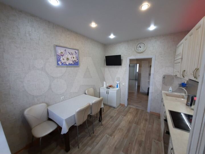 3-к. квартира, 110 м², 9/10 эт.