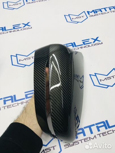 Накладки зеркал BMW F90 сухой карбон