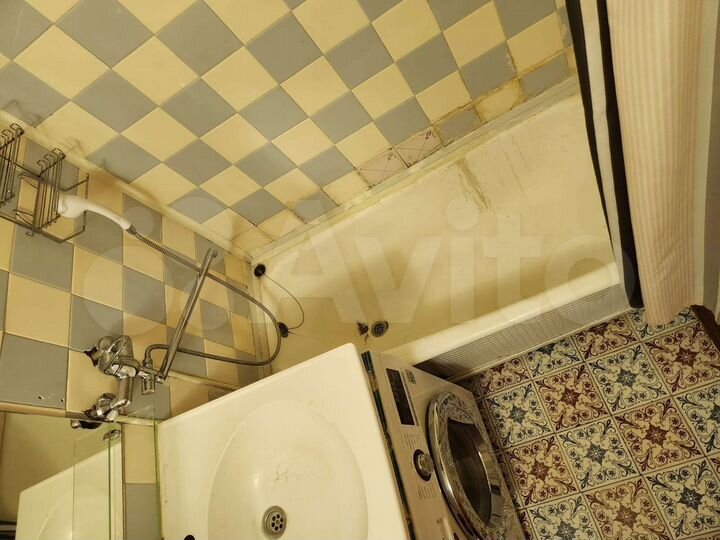 2-к. квартира, 43 м², 5/9 эт.