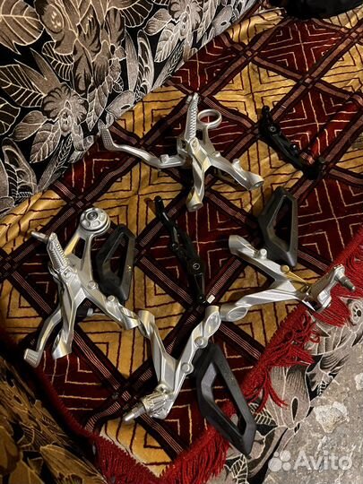 BMW s1000rr Ducati v4