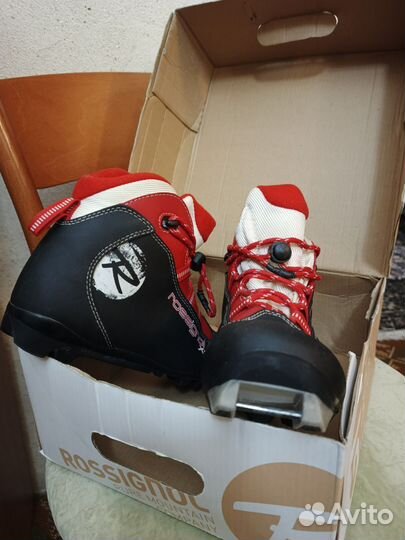 Лыжные ботинки детские 37 NNN Rossignol