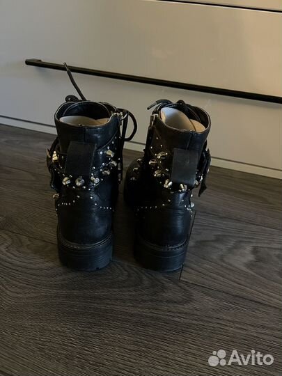 Ботинки кожаные zara