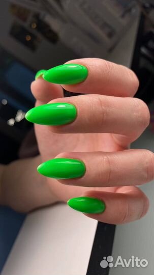 Маникюр, педикюр, наращивание ногтей