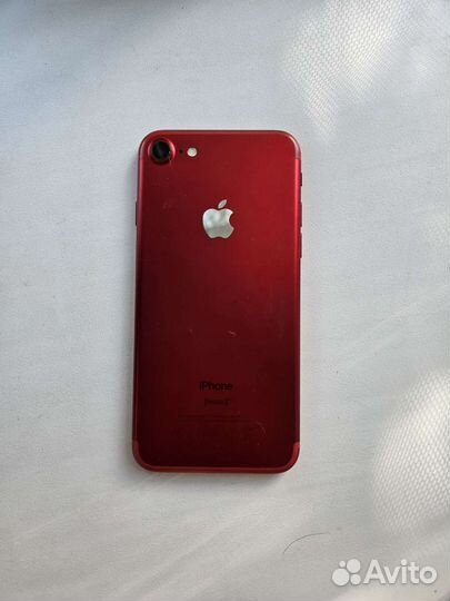 Телефон iPhone 7