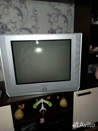 Телевизор samsung