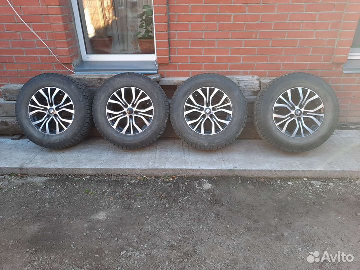 Maxxis SS-01 Presa SUV 225/70 R16