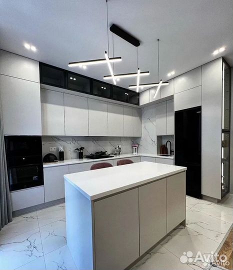 Кухня на заказ со всеми удобствами