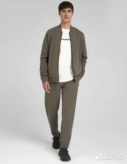 Толстовка бомбер