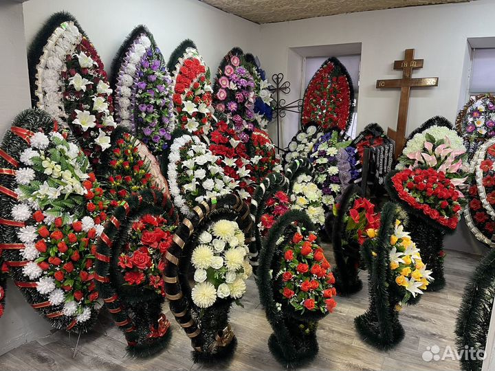 Ритуальные венки, корзины, ленты