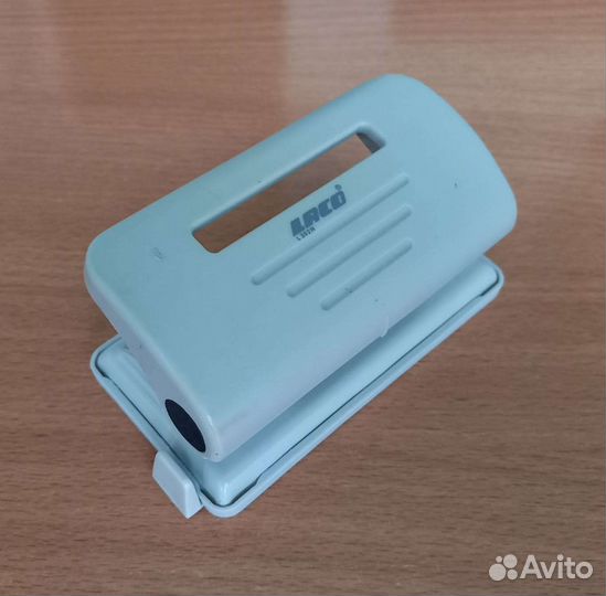 Дыроколы 20 30 40 листов на 2 отверстия