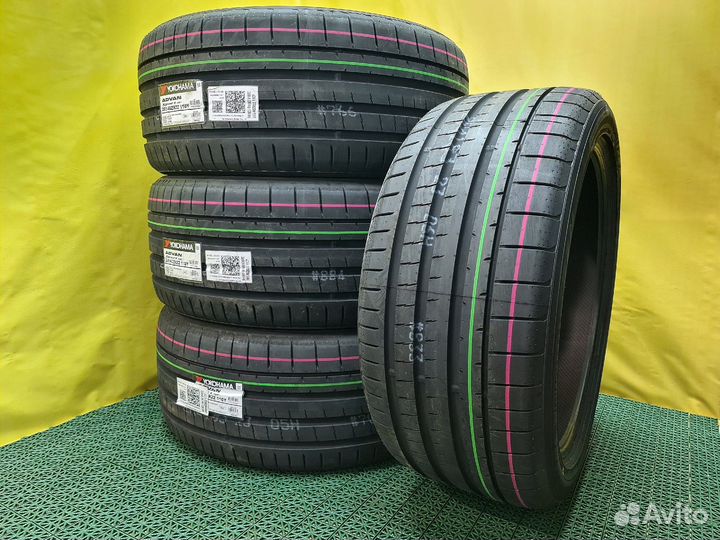 Yokohama Advan Sport V107C 285/40 R22 109T