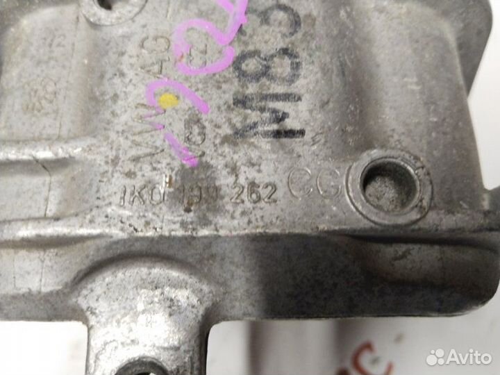 Подушка двигателя Volkswagen Touran 2 1T3 CAV 2010