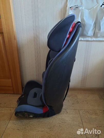 Детское автокресло 1-2-3 Chicco от 9 до 36 кг