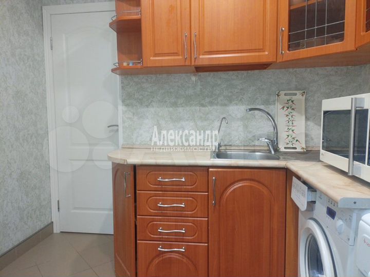 3-к. квартира, 57,5 м², 1/9 эт.