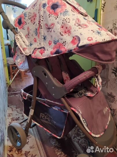 Прогулочная коляска