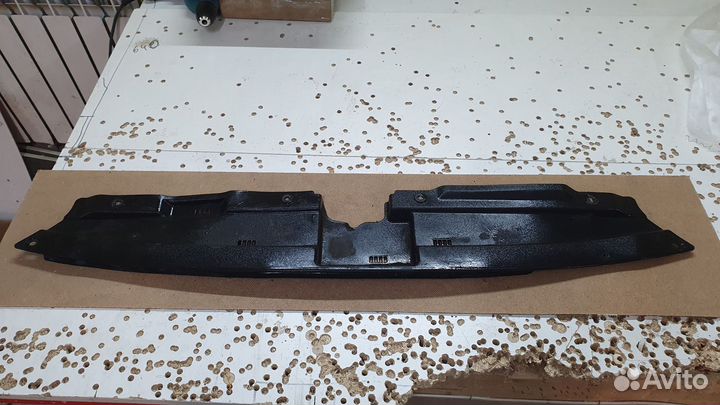 Кожух замка капота kia ceed jd рестайлинг