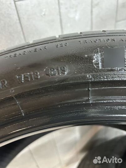 Pirelli P Zero 275/40 R21 и 315/35 R21 107Y