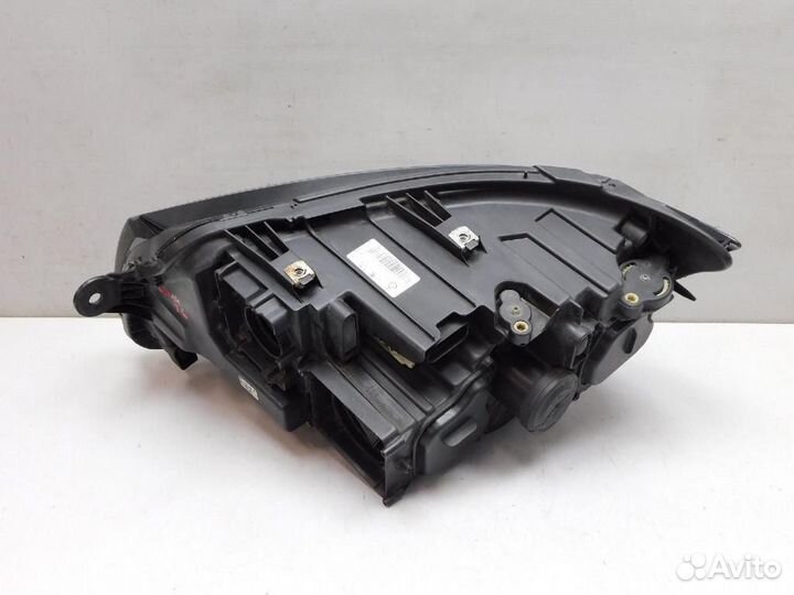 Фара правая Volkswagen California/Caravelle/Multiv