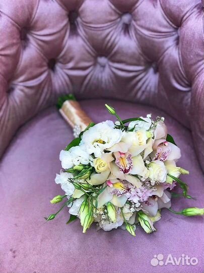 Свадебные букеты и бутоньерки