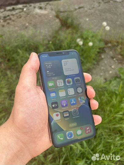 iPhone X, 64 ГБ