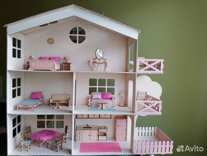 Кукольный домик