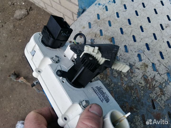 Блок управления печкой Ford Fusion Fiesta