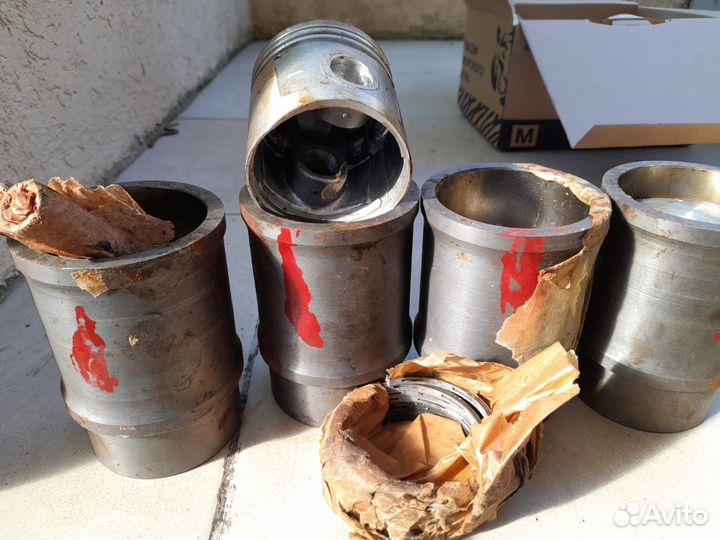 Запчасти на Москвич новые